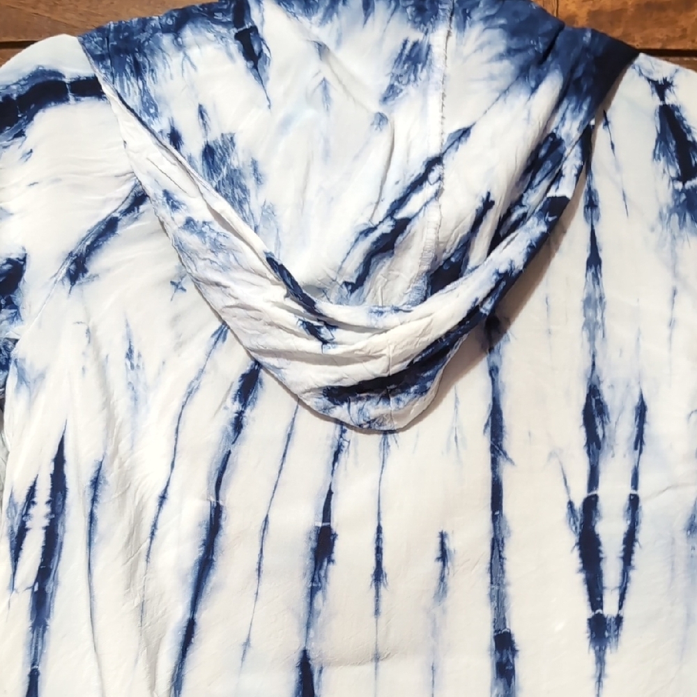 Blue and White Women's Hooded Cover/ Tunic - Picture 4 of 6